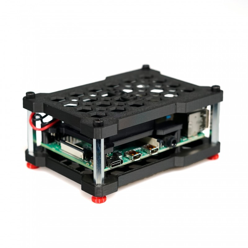 The StackeRPi - a stackable case for Raspberry Pi 3 & 4